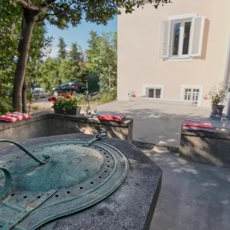 With Parking Spaces - 18996 Kraljevica